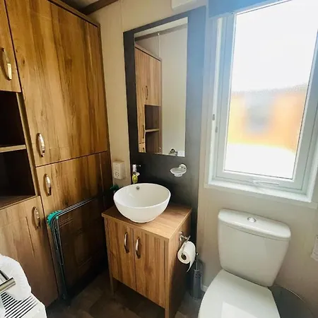 Coopers Corner, With Hot Tub *